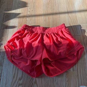 lululemon hottie hot shorts